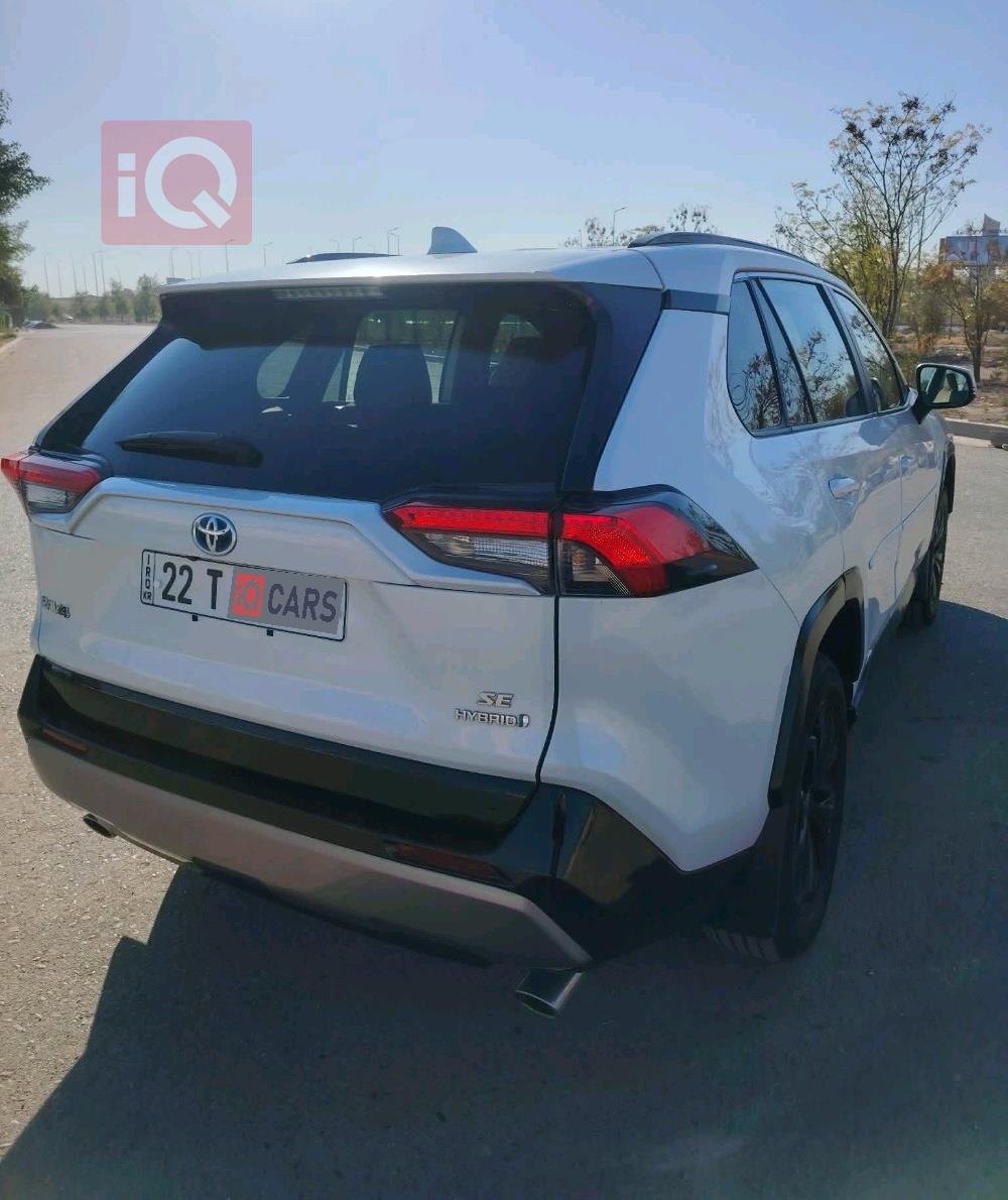 تويوتا راف 4